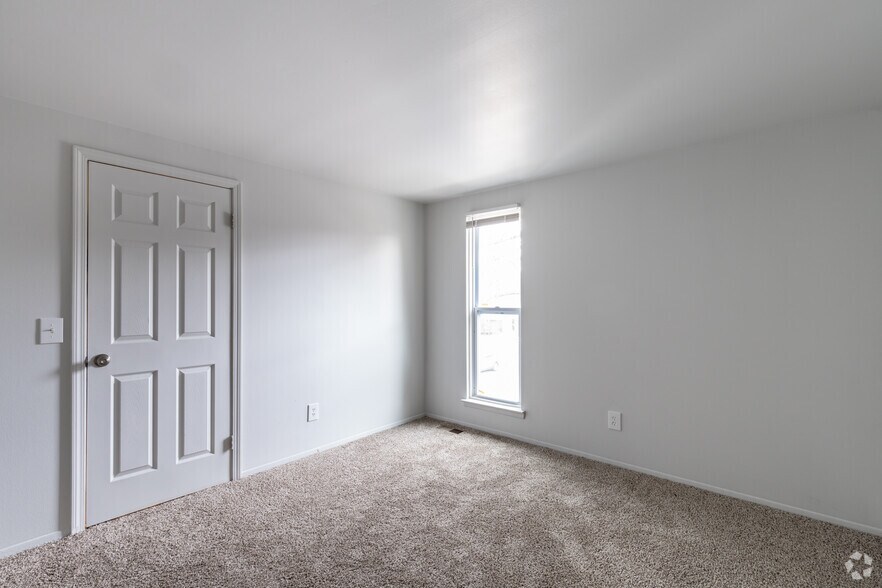 More Photos Of 5238 Dunn Hill Dr, Grand Blanc Apartments For Sale