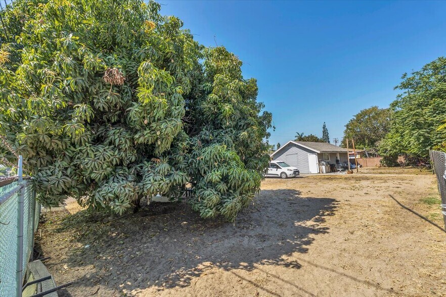 More Photos Of 607 W La Jolla St, Placentia Apartments For Sale