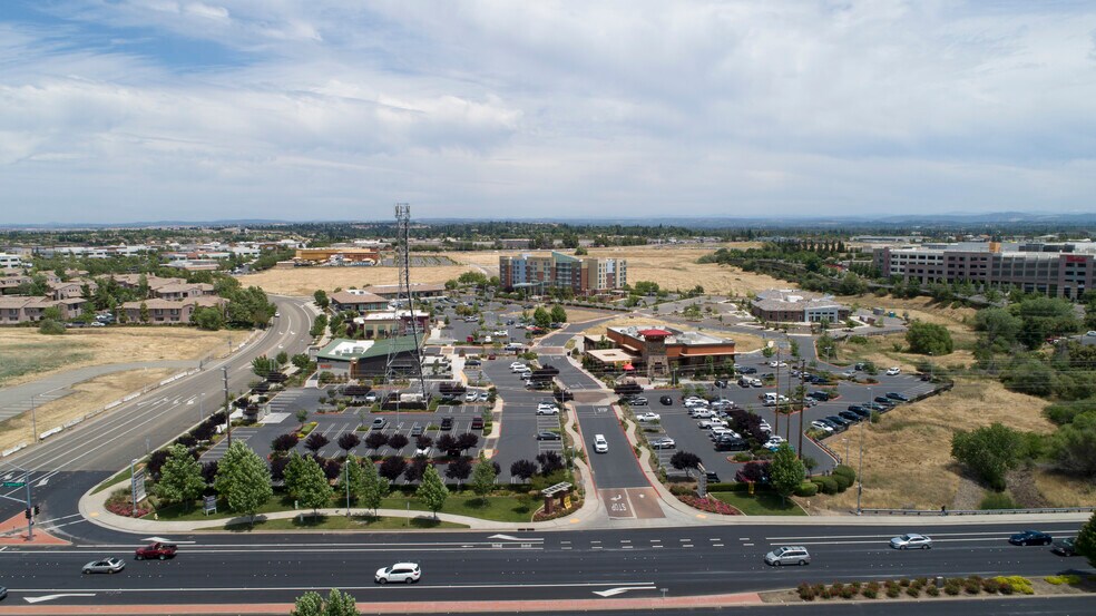 More Photos Of 250 Gibson Dr, Roseville Freestanding For Lease