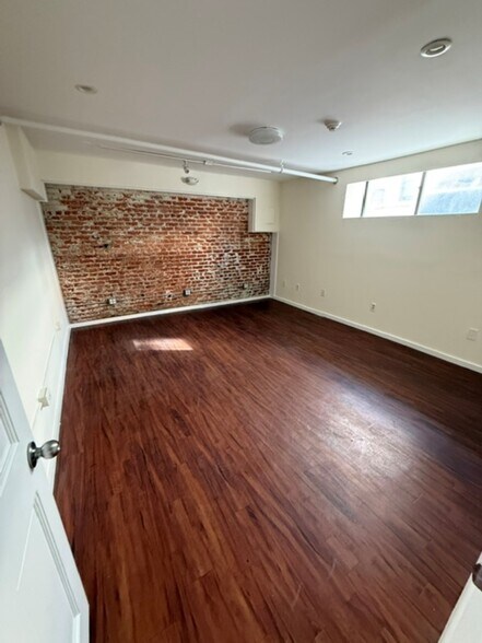 More Photos Of 229-235 Harvard St, Brookline Loft Creative Space For Lease