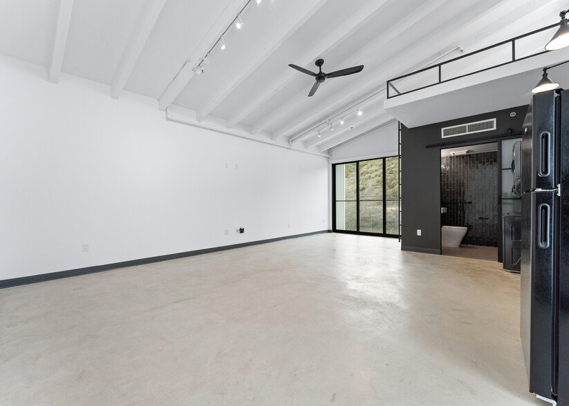 More Photos Of 20412 Laguna Canyon Rd, Laguna Beach Apartments For Sale