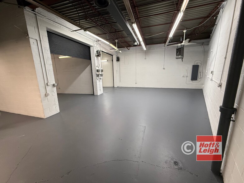 More Photos Of 2801 Hamilton Ave, Cleveland Warehouse For Lease