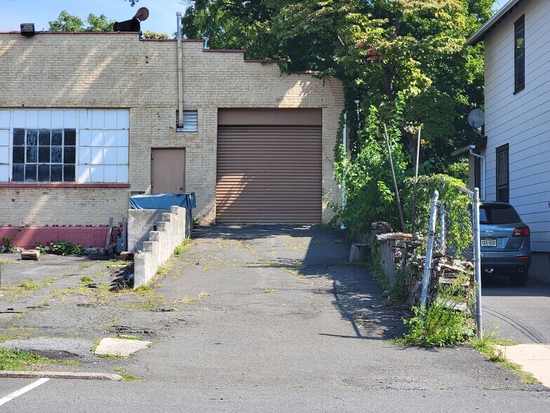 More Photos Of 73 N Highland Ave, Nyack Auto Repair For Sale