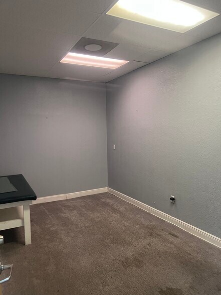 More Photos Of 500 Barton Blvd, Rockledge Storefront Retail Office For Lease