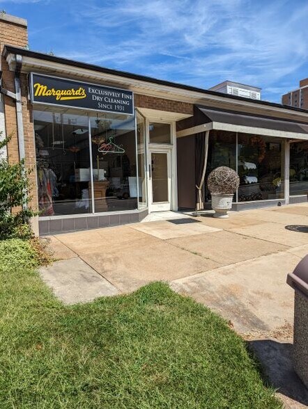 More Photos Of 7719 Clayton Rd, Clayton General Retail For Lease