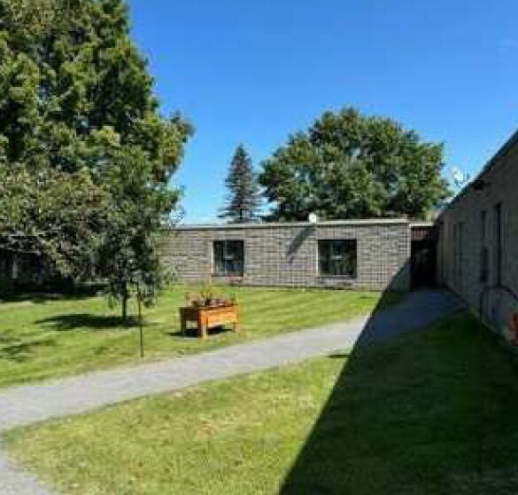 More Photos Of 533 Clarence St, Winchester Assisted Living For Sale