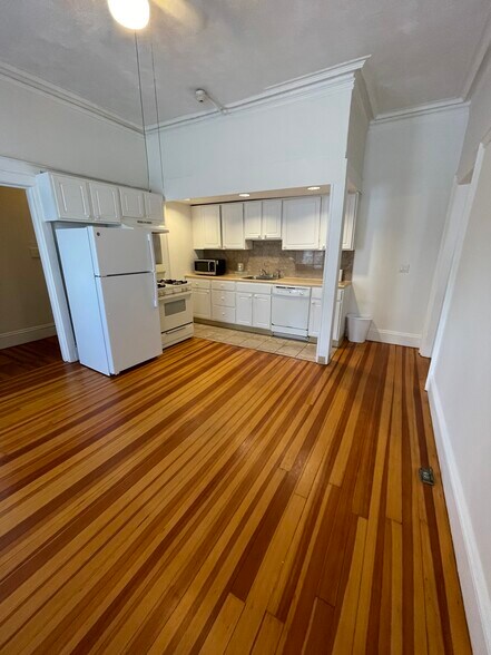 More Photos Of 339-343 Thayer St, Providence Apartments For Sale