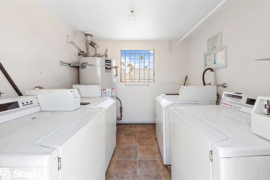 More Photos Of 1142-1148 E 1st St, Long Beach Apartments For Sale