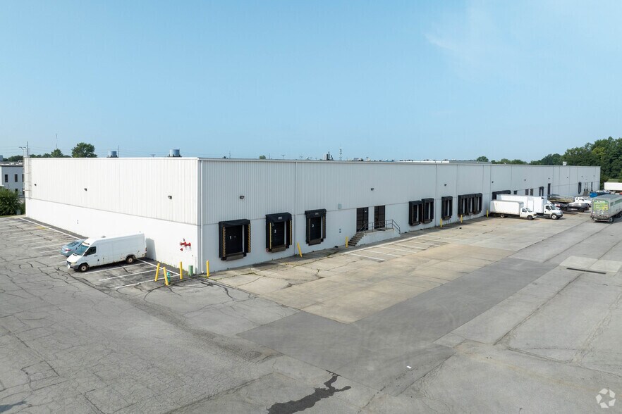 More Photos Of 3250 N Post Rd, Indianapolis Unknown For Lease