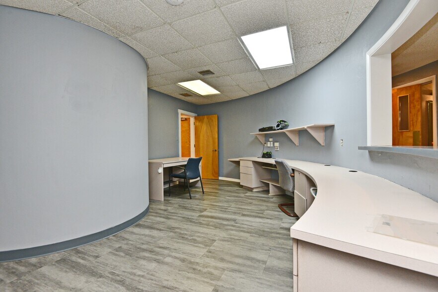 More Photos Of 4355 Bear Gully Rd, Winter Park Medical For Lease