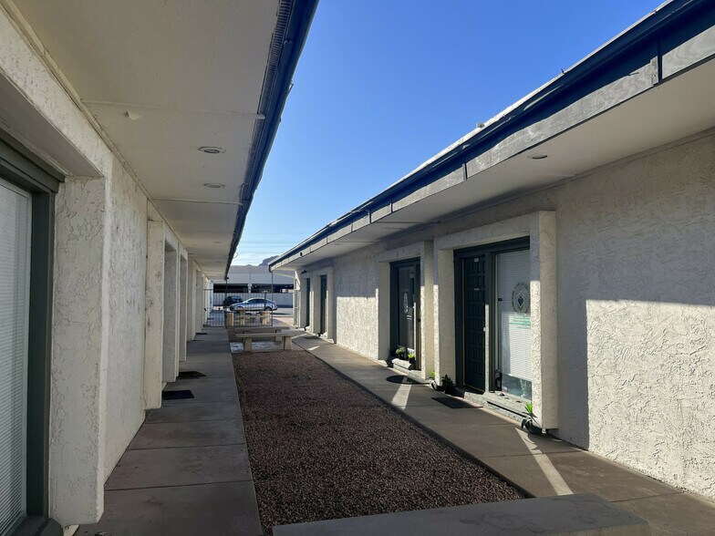 More Photos Of 6730 E McDowell Rd, Scottsdale Office For Sale