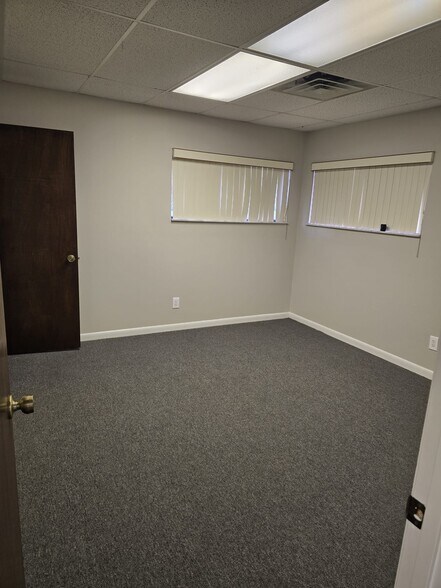 More Photos Of 146 Horizon Ct, Lakeland Office Residential For Lease