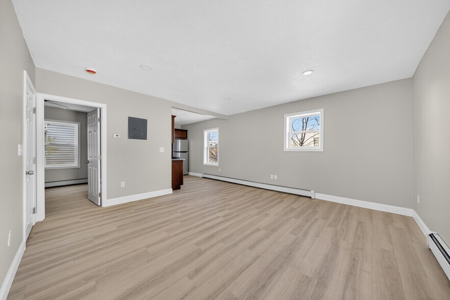 More Photos Of 165 Grant St, Fall River Apartments For Sale