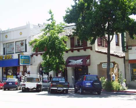 More Photos Of 3270-3276 Lakeshore Ave, Oakland Office For Lease