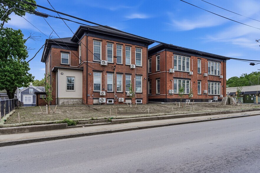 More Photos Of 387 Broad St, Central Falls Apartments For Sale