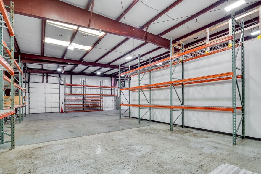 More Photos Of 5350 Webb Pky, Lilburn Flex For Sale