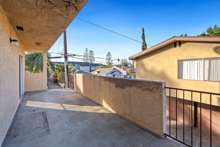 More Photos Of 1515 N Dresser St, Santa Ana Apartments For Sale