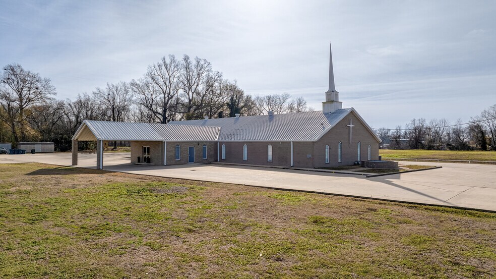 More Photos Of 40 Crothers Dr, Tallulah Specialty For Sale