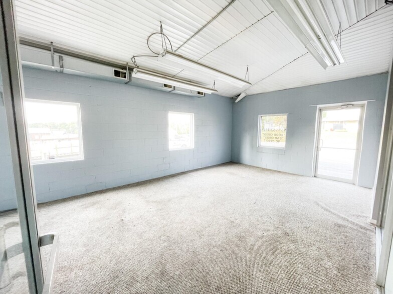 1030 Ave, Sidney, OH 45365 Retail For Lease