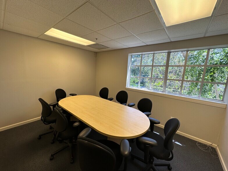 More Photos Of 220 Wright Brothers Ave, Livermore Office For Lease