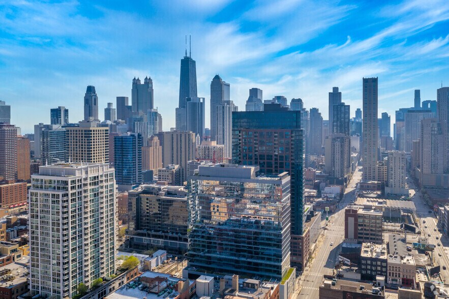 More Photos Of 637-643 N Wells St, Chicago Apartments For Lease
