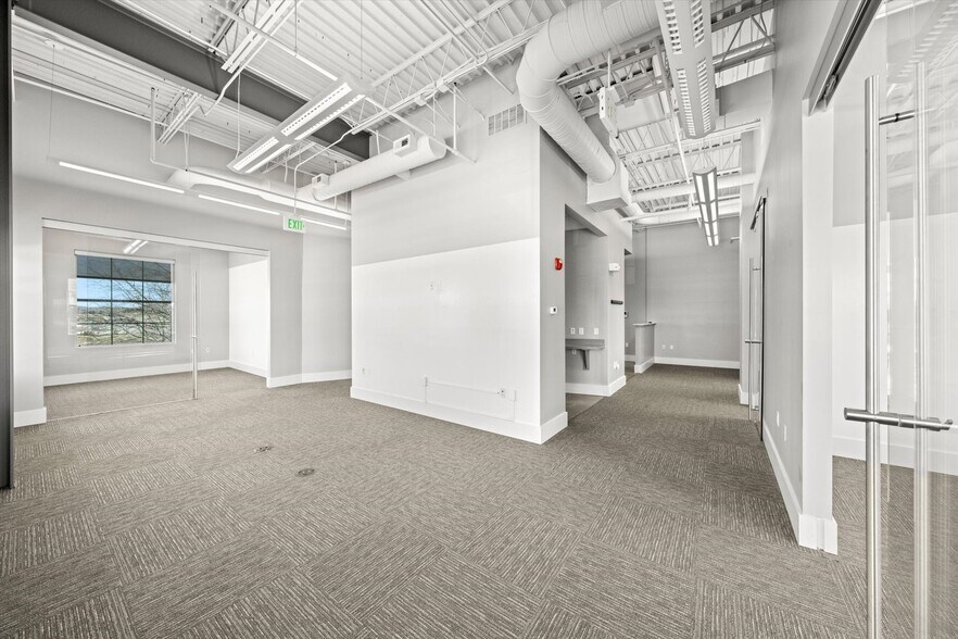 More Photos Of 2099 Thunderhead Rd, Knoxville Loft Creative Space For Sale