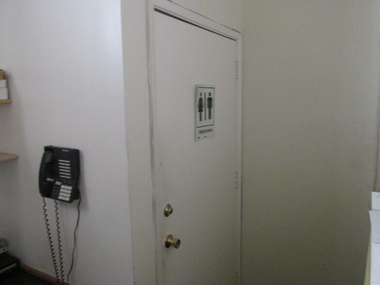 More Photos Of 701-707 N La Brea Ave, Inglewood Medical For Sale