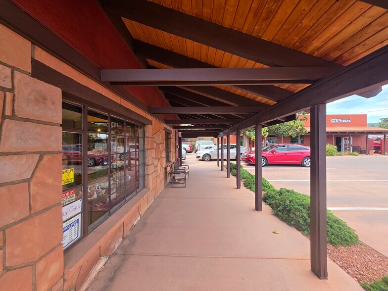 More Photos Of 350 Jordan Rd, Sedona Freestanding For Sale