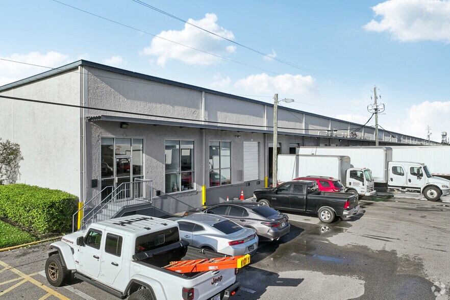 More Photos Of 4502-4740 Transport Dr, Tampa Unknown For Lease