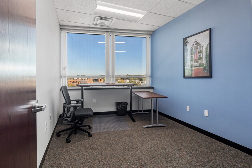 More Photos Of 500 Cummings Ctr, Beverly Office For Lease