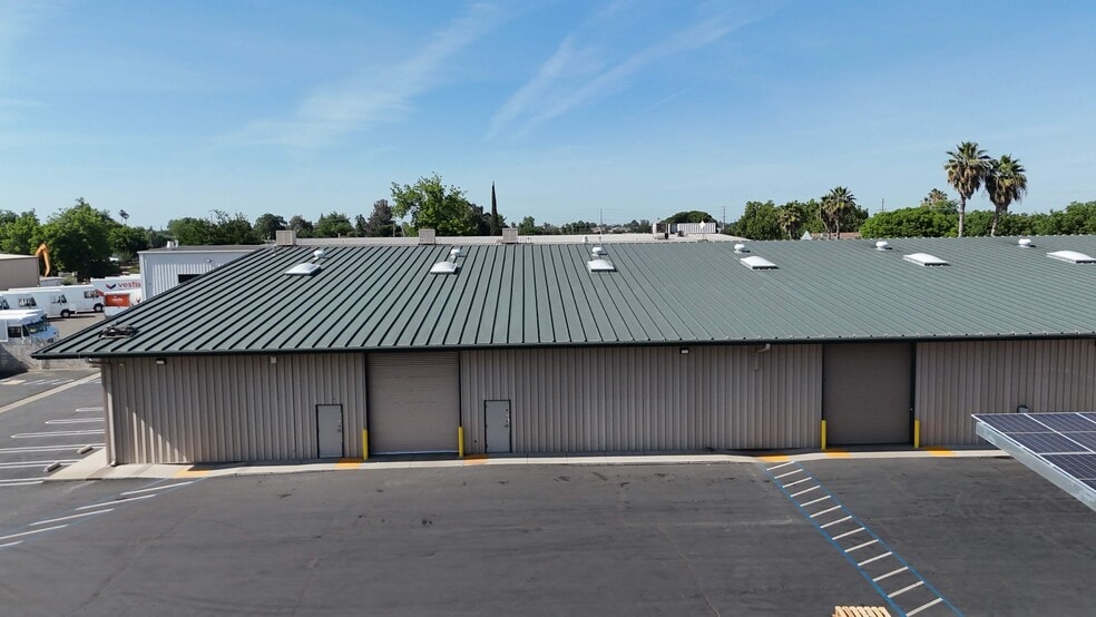 Primary Photo Of 617 Winmoore Way, Modesto Warehouse For Lease