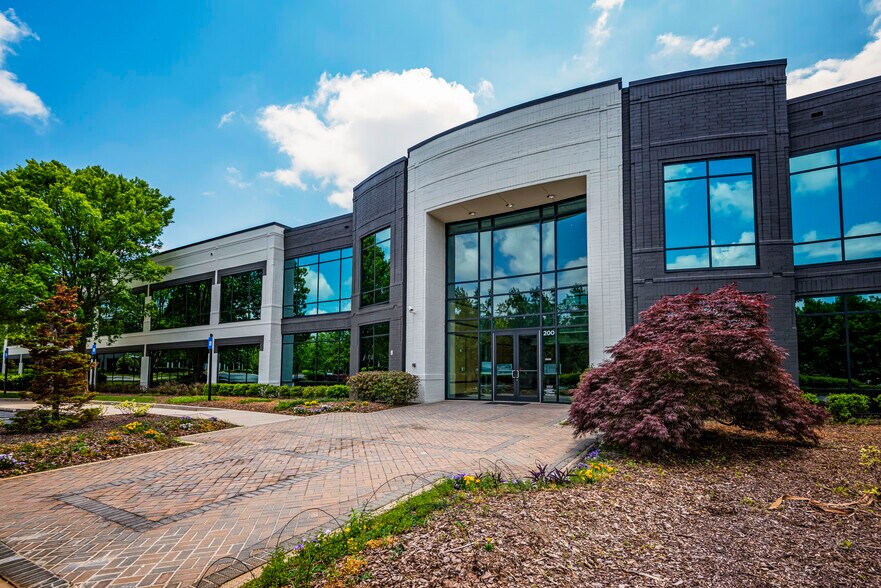More Photos Of 1990 Vaughn Rd, Kennesaw Office For Lease