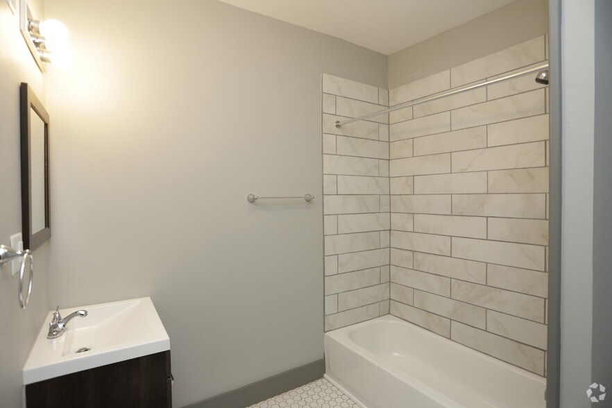 More Photos Of 3227 Central St, Kansas City Apartments For Sale