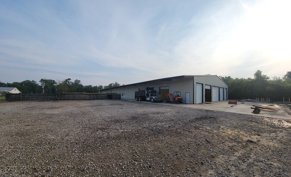 More Photos Of 282-292 Tower Rd, Ponchatoula Light Manufacturing For Sale