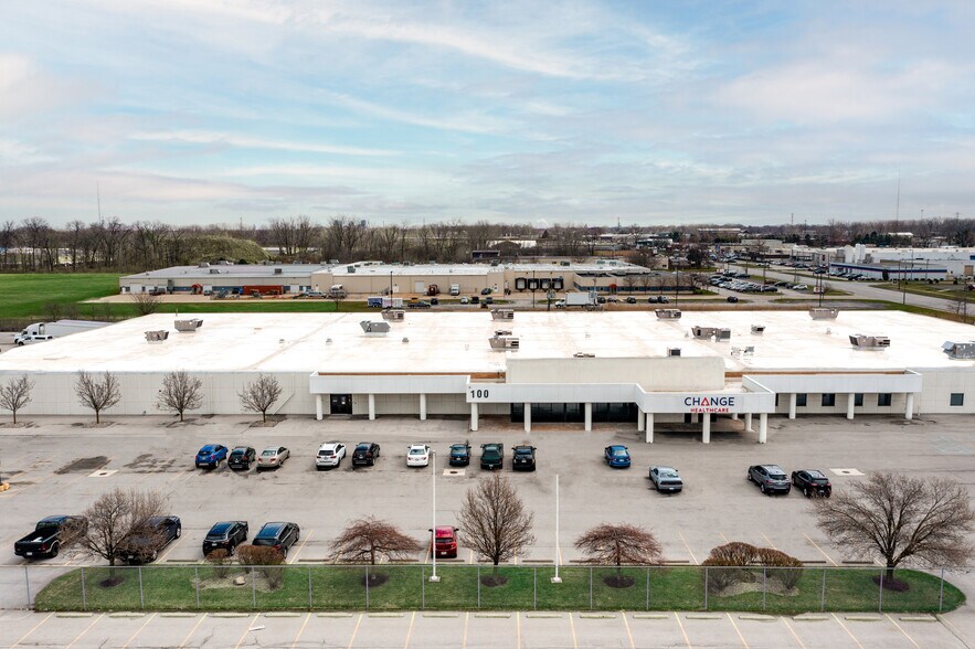 More Photos Of 100 N Byrne Rd, Toledo Light Distribution For Sale