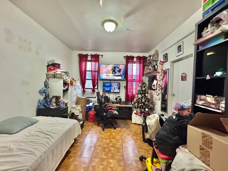 More Photos Of 159 Tehama St - 1239 36th St - 1243 36th St, Brooklyn Apartments For Sale