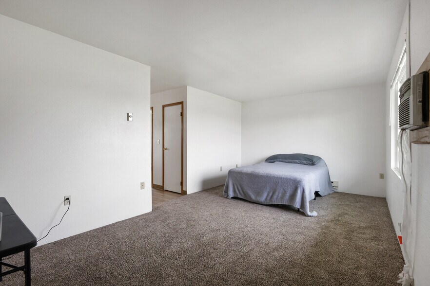 More Photos Of 510 Fig St, Moses Lake Apartments For Sale