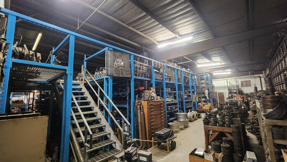 Primary Photo Of 284 Blue Sky Pky, Lexington Warehouse For Sale