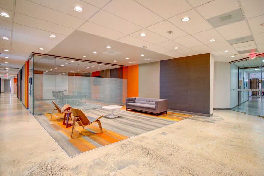 More Photos Of 7676 Hillmont St, Houston Office For Lease