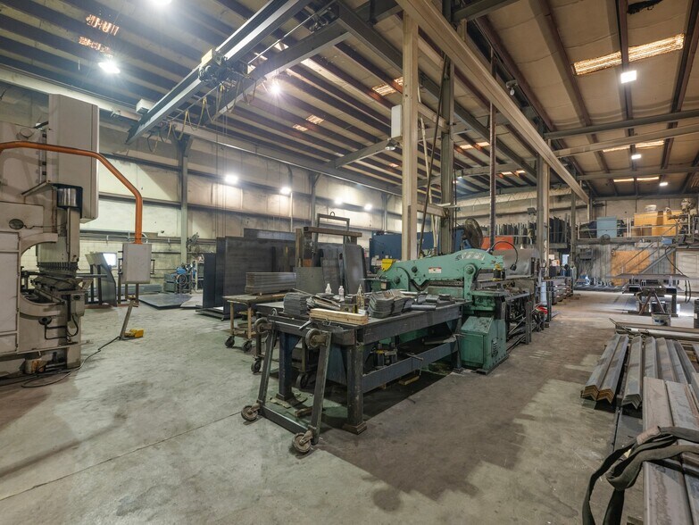 More Photos Of 1205 Industrial Blvd, Gainesville Warehouse For Sale