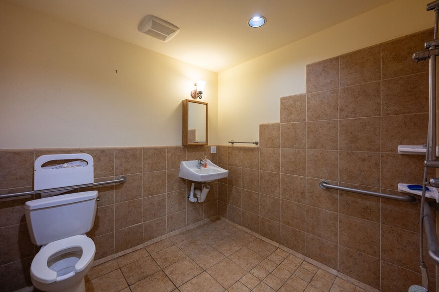 More Photos Of 313-323 Princeton Ave, Half Moon Bay Service For Lease