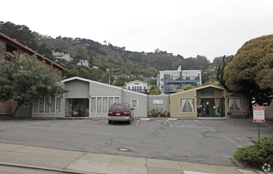 More Photos Of 109-111 2nd St, Sausalito Office For Lease