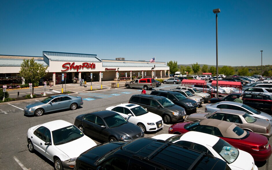 More Photos Of 1 Walmart Plz, Clinton Township Unknown For Lease