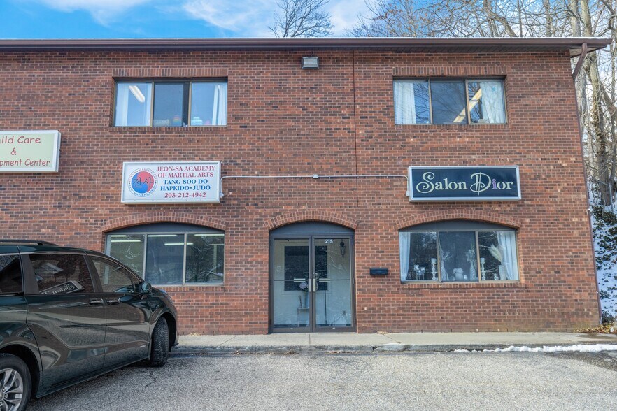 More Photos Of 215 Bridgeport Ave, Shelton Storefront Retail Office For Lease