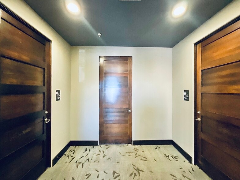 More Photos Of 120 W Park Dr, Grand Junction Office For Lease