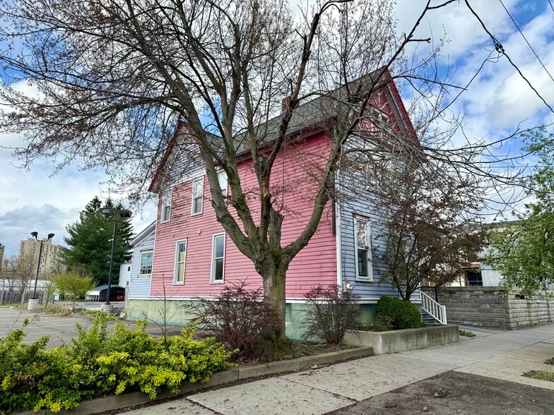 More Photos Of 113 Hawley St, Binghamton Office Residential For Lease