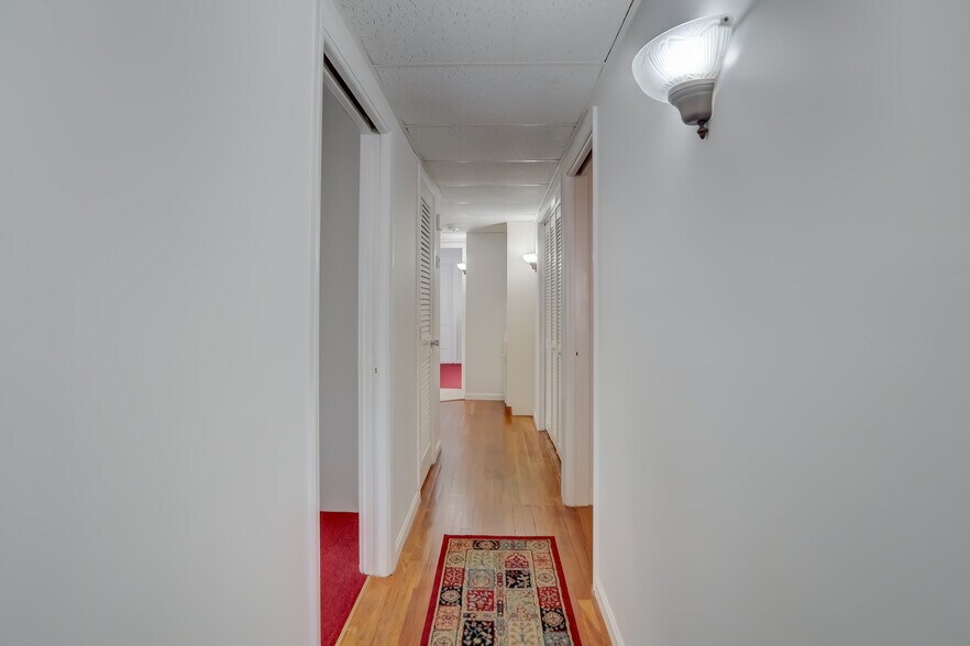 More Photos Of 8 SE 8th St, Fort Lauderdale Office For Lease