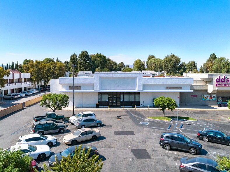 More Photos Of 20101-20141 Sherman Way, Winnetka Unknown For Lease