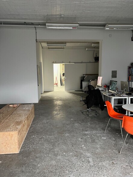More Photos Of 109 Ingraham St, Brooklyn Loft Creative Space For Lease