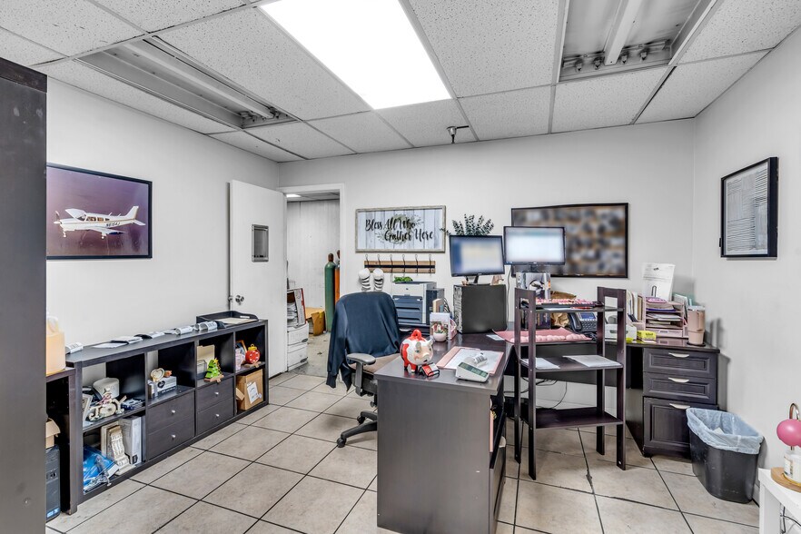 More Photos Of 7395 W 18th Ln, Hialeah Warehouse For Sale